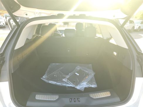 New 2026 Lincoln Nautilus Premier image 18