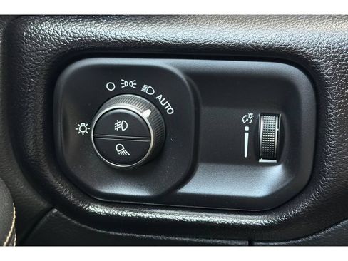 Used 2024 RAM 2500 Big Horn AWD/4WD image 29