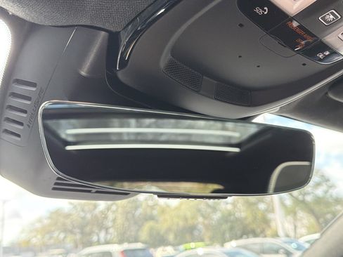 Certified 2022 Volvo XC40 P8 Recharge Plus image 27