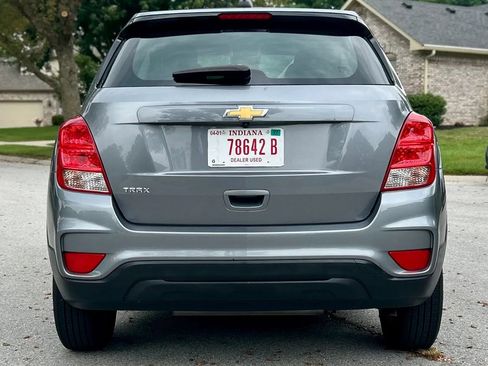 Used 2020 Chevrolet Trax LS FWD image 6