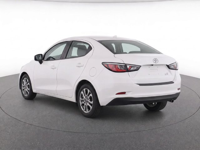 Used 2017 Toyota Yaris iA FWD image 4
