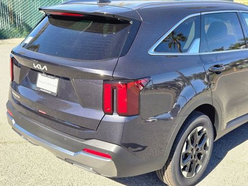 New 2026 Kia Sorento S image 6