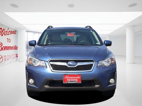 Used 2017 Subaru Crosstrek 2.0i Premium AWD/4WD image 4