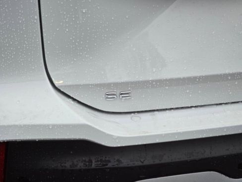 New 2026 Volkswagen Tiguan SE image 14