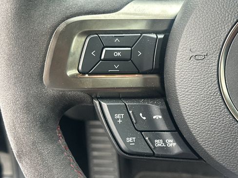 Used 2019 Ford Mustang Shelby GT350R w/ GT350R Equipment Group 920A RWD image 19