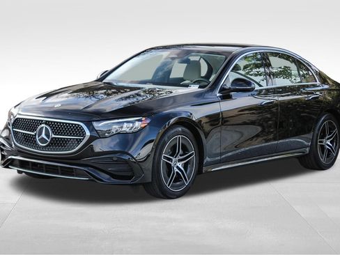 New 2026 Mercedes-Benz E 350 4MATIC Sedan image 3