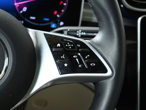Certified 2025 Mercedes-Benz C 300 4MATIC Sedan image 16