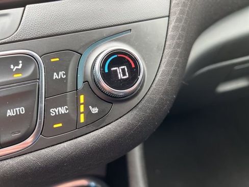 Used 2024 Chevrolet Malibu LT image 32