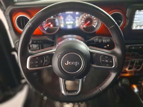Used 2018 Jeep Wrangler Unlimited Rubicon AWD/4WD image 18