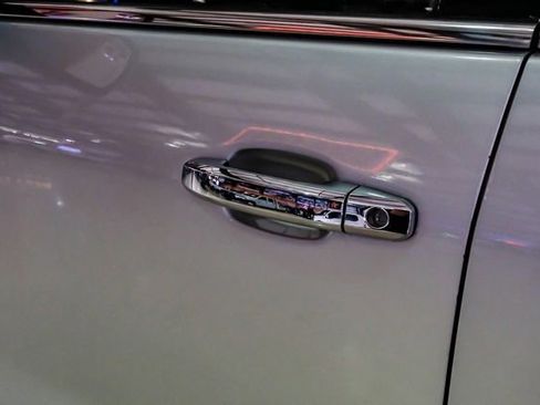 Used 2017 GMC Sierra 1500 SLT image 32