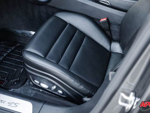 Used 2018 Porsche Panamera 4S image 62