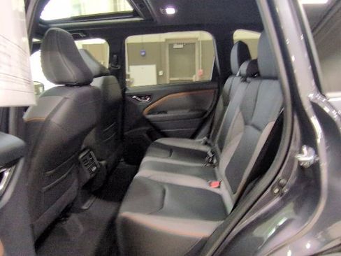 Used 2025 Subaru Forester Sport AWD/4WD image 15