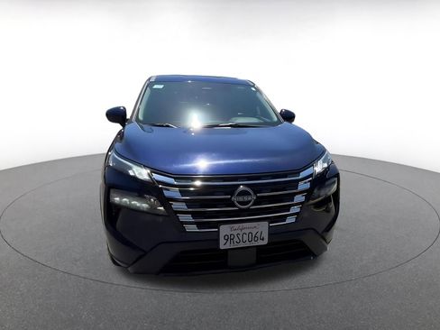 Used 2025 Nissan Rogue SV FWD image 4