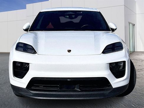 Used 2024 Porsche Macan 4 Electric image 10