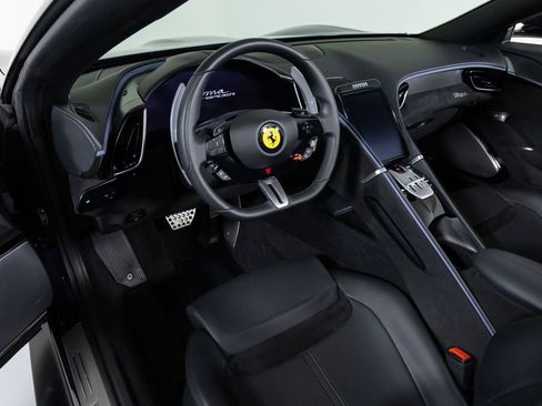 Used 2024 Ferrari Roma Spider image 4