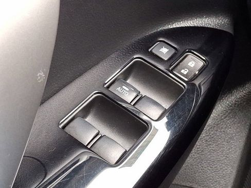 Used 2024 Mitsubishi Eclipse Cross LE image 29