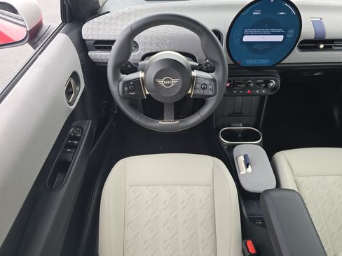 Used 2025 MINI Cooper S FWD image 19