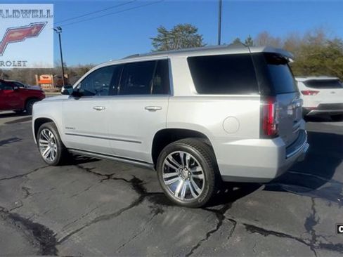 Used 2017 GMC Yukon Denali w/ Open Road Package image 6