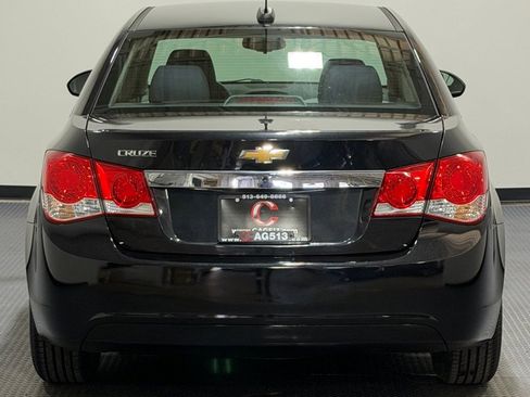 Used 2016 Chevrolet Cruze LS image 6
