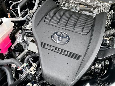 Used 2025 Toyota Grand Highlander FWD image 31