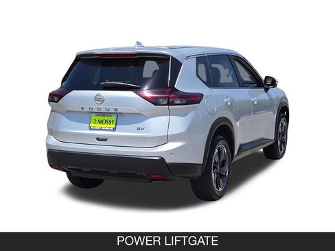 Used 2024 Nissan Rogue SV FWD image 9