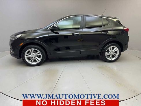 Used 2022 Buick Encore GX Preferred w/ Cold Weather Comfort Package image 2