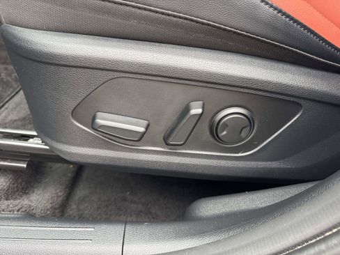 Used 2025 Kia Sportage SX Prestige image 21