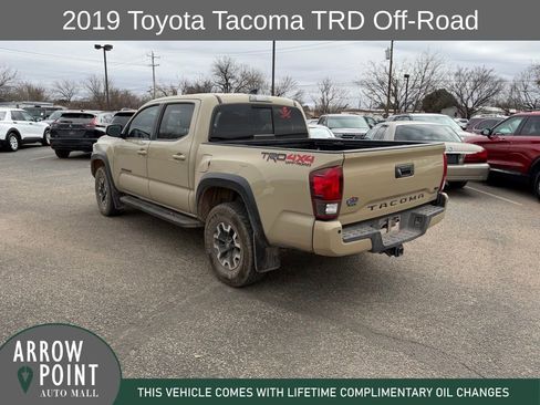Used 2019 Toyota Tacoma TRD Off-Road image 4