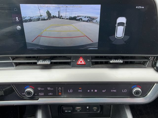 Used 2024 Kia Sportage EX FWD image 19
