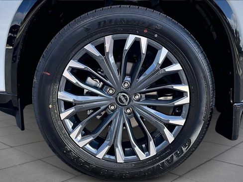 New 2026 Nissan Rogue Platinum image 11