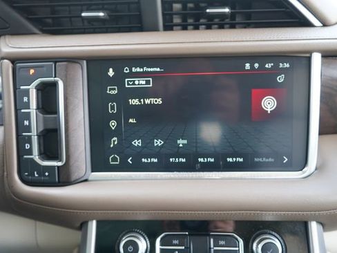 Used 2023 GMC Yukon Denali w/ Advanced Technology Package AWD/4WD image 27