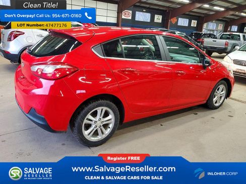 Used 2018 Chevrolet Cruze LT w/ Convenience Package image 4