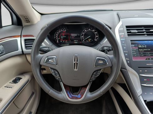 Used 2016 Lincoln MKZ w/ Equipment Group 300A Reserve FWD image 11