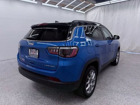 Used 2025 Jeep Compass Limited AWD/4WD image 2