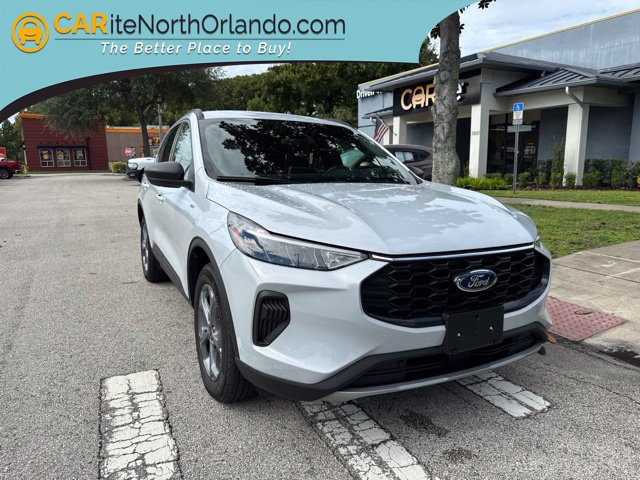 Used 2025 Ford Escape ST-Line AWD/4WD image 1