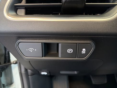 New 2026 Kia K4 LXS FWD image 14