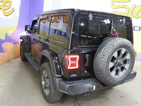 Used 2020 Jeep Wrangler Unlimited Sahara w/ Uconnect 4C Nav & Sound Group AWD/4WD image 6