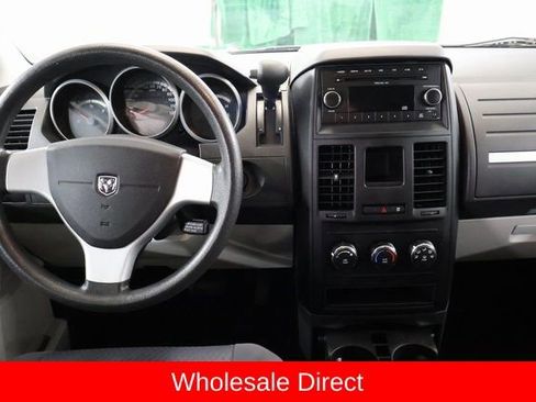 Used 2010 Dodge Grand Caravan SE image 12