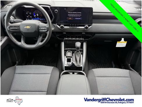Used 2026 Chevrolet Colorado W/T RWD image 9