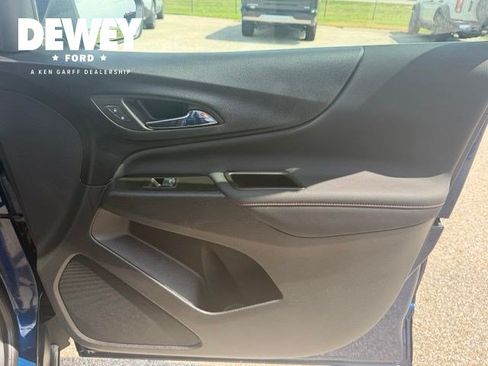 Used 2023 Chevrolet Equinox RS AWD/4WD image 33