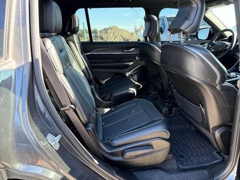 Used 2022 Jeep Grand Cherokee L Overland w/ Advanced Protech Group III AWD/4WD image 10