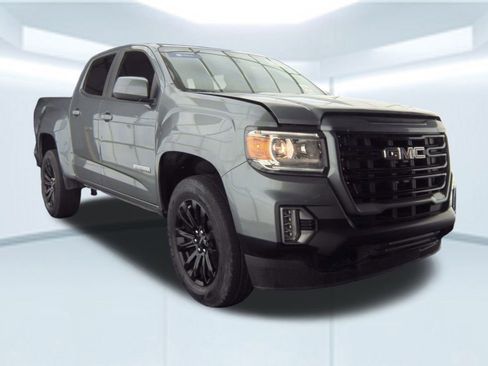 Used 2022 GMC Canyon Elevation image 2