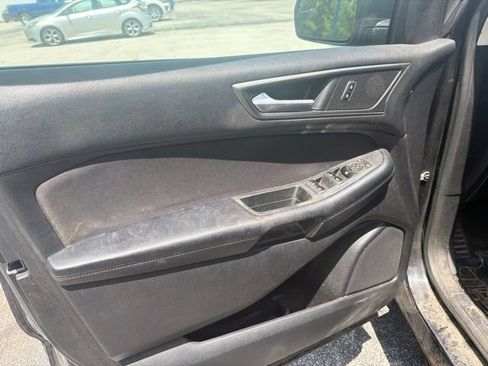 Used 2016 Ford Edge SE AWD/4WD image 15