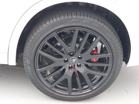 Used 2024 Maserati Levante Modena Ultima AWD/4WD image 36