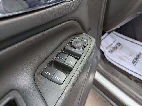 Used 2022 Chevrolet Equinox LT image 11