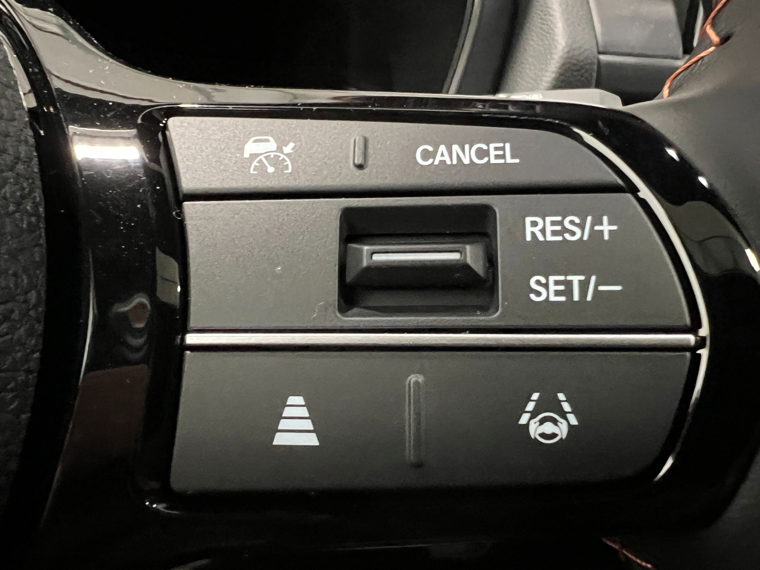 Used 2025 Honda Pilot TrailSport image 16