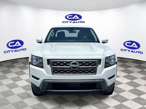 Used 2024 Nissan Frontier SV RWD image 10