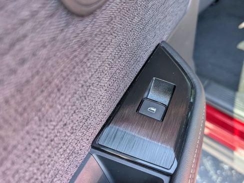 Certified 2023 Nissan Rogue SV AWD/4WD image 16