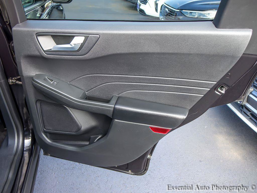Used 2022 Ford Escape SEL FWD image 24