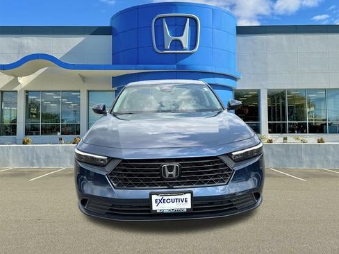 Used 2023 Honda Accord EX image 6